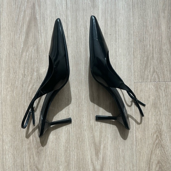 Gambol Slingback Pointed Toe Pump - Jeffrey Campbell - Picture 4 of 6